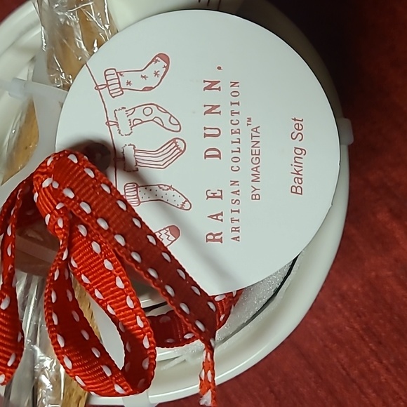 🎄Rae Dunn Measuring Cups & Spatula - Picture 5 of 6